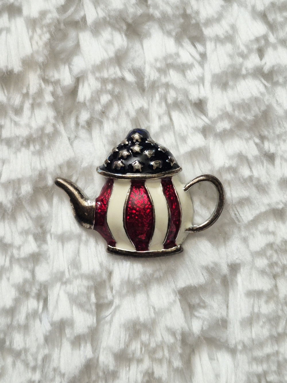 Vintage Patriotic Teapot Pin